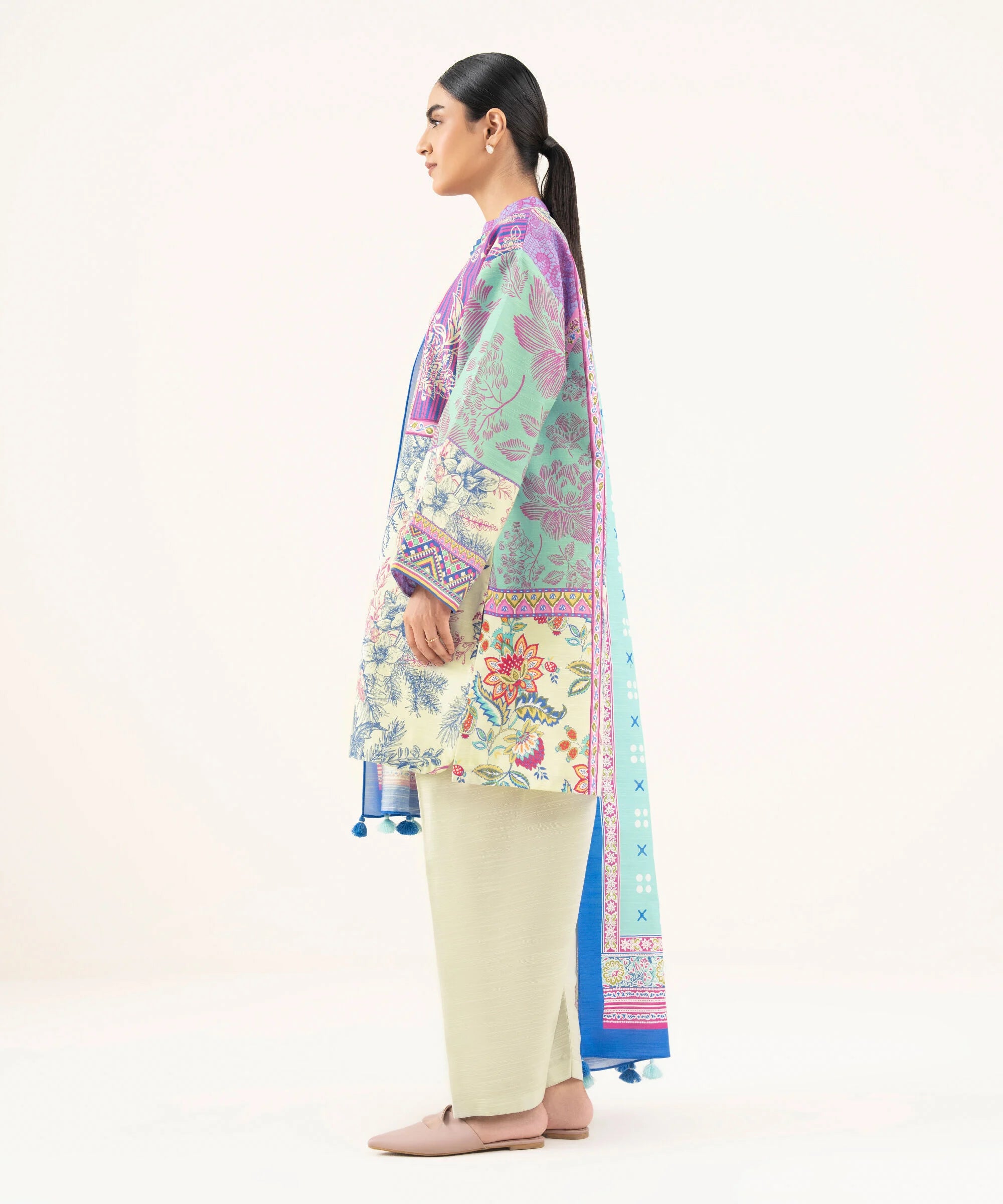 2 Piece - Printed Khaddar Suit